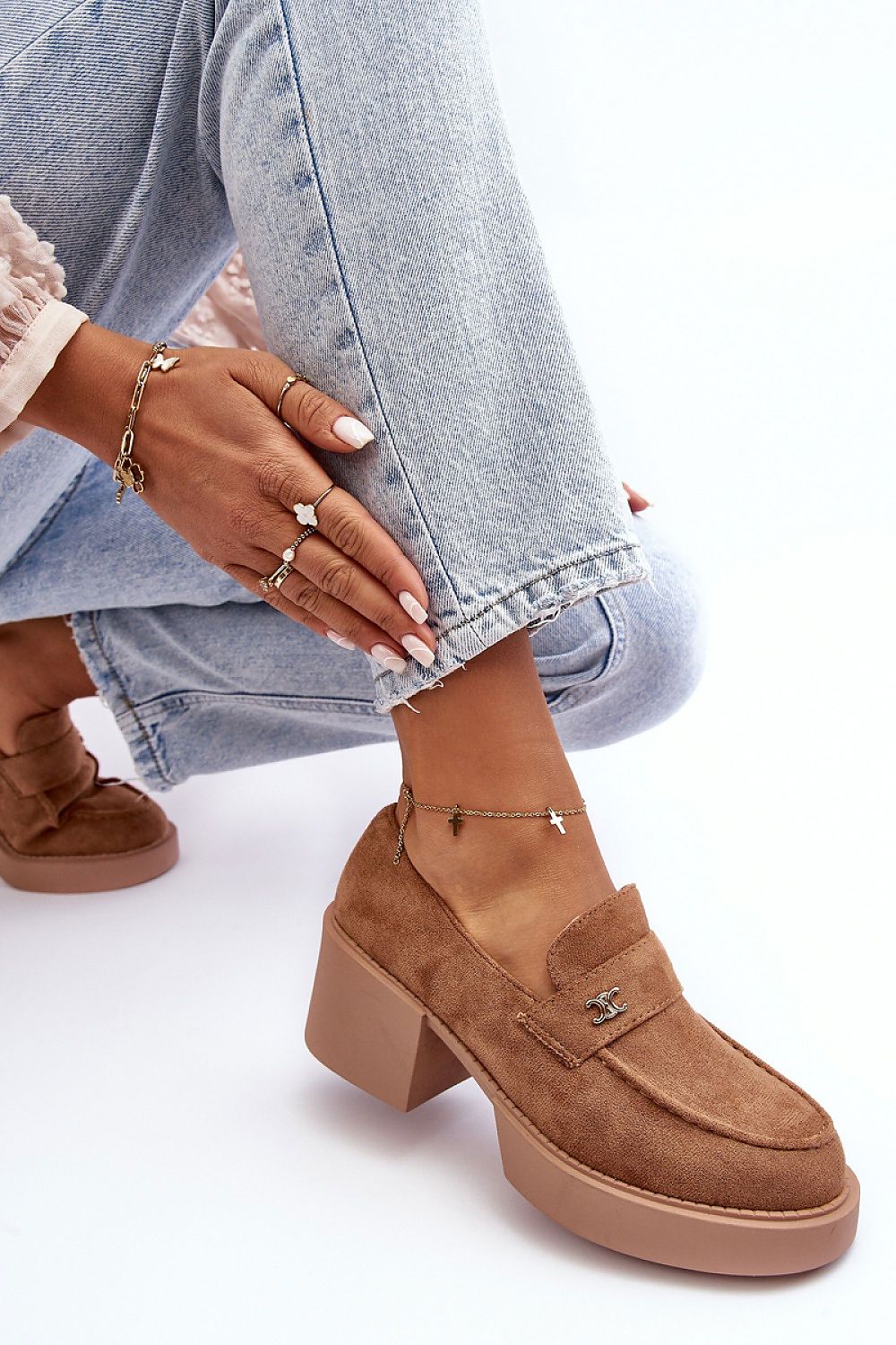 Low heeled shoes model 186224 Step in style