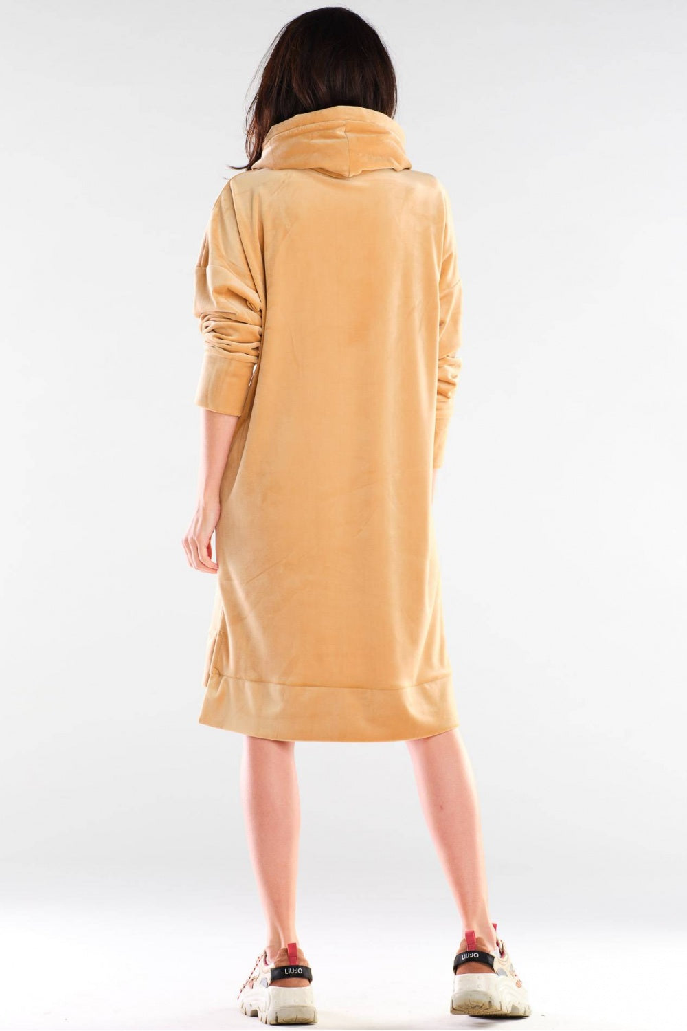 Robe de jour model 154801 awama-2
