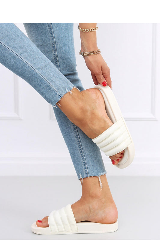 Clacquettes model 163586 Inello-1