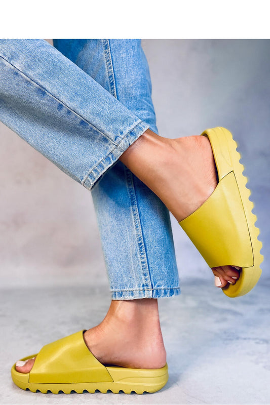 Clacquettes model 177631 Inello-1