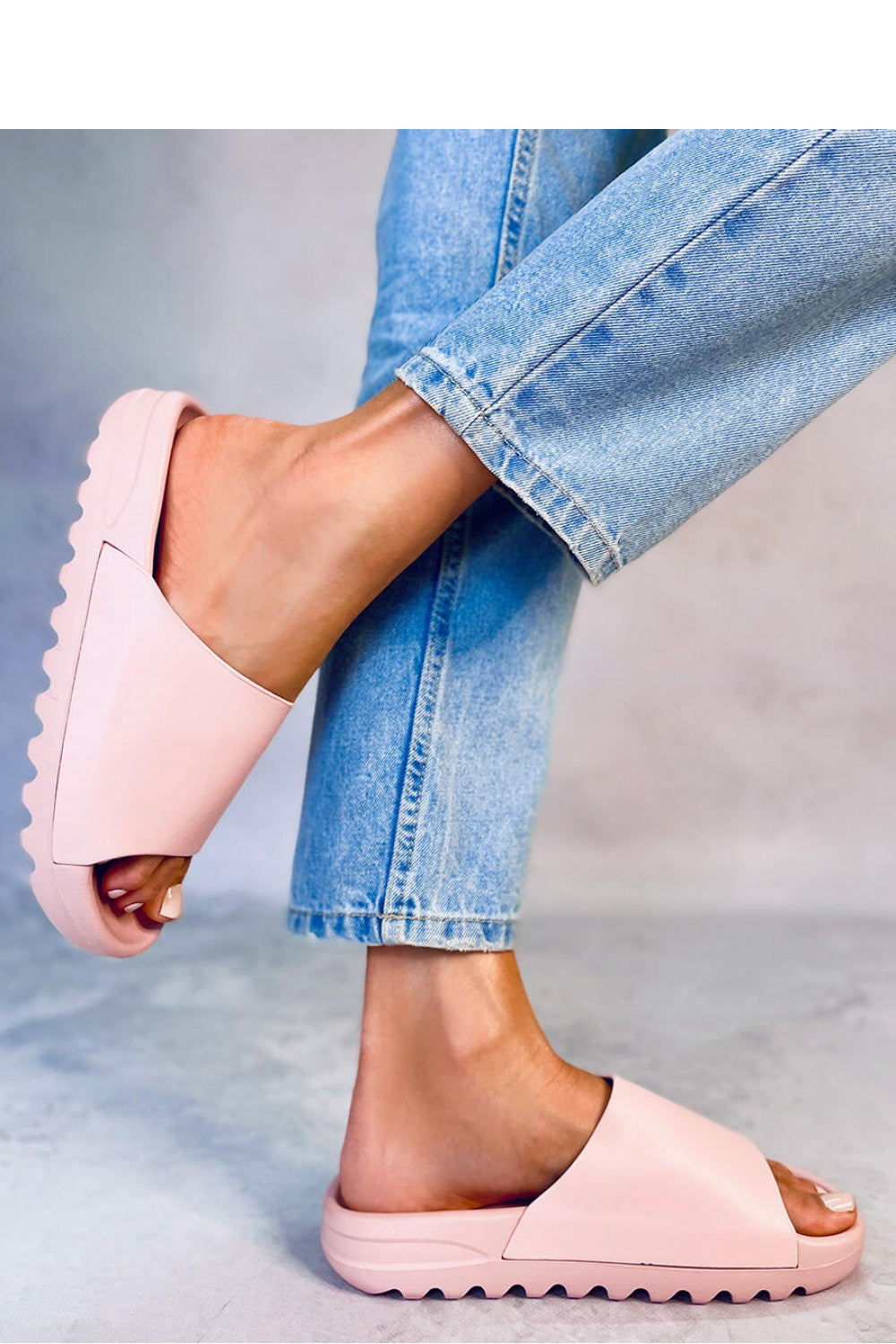 Clacquettes model 177632 Inello-2