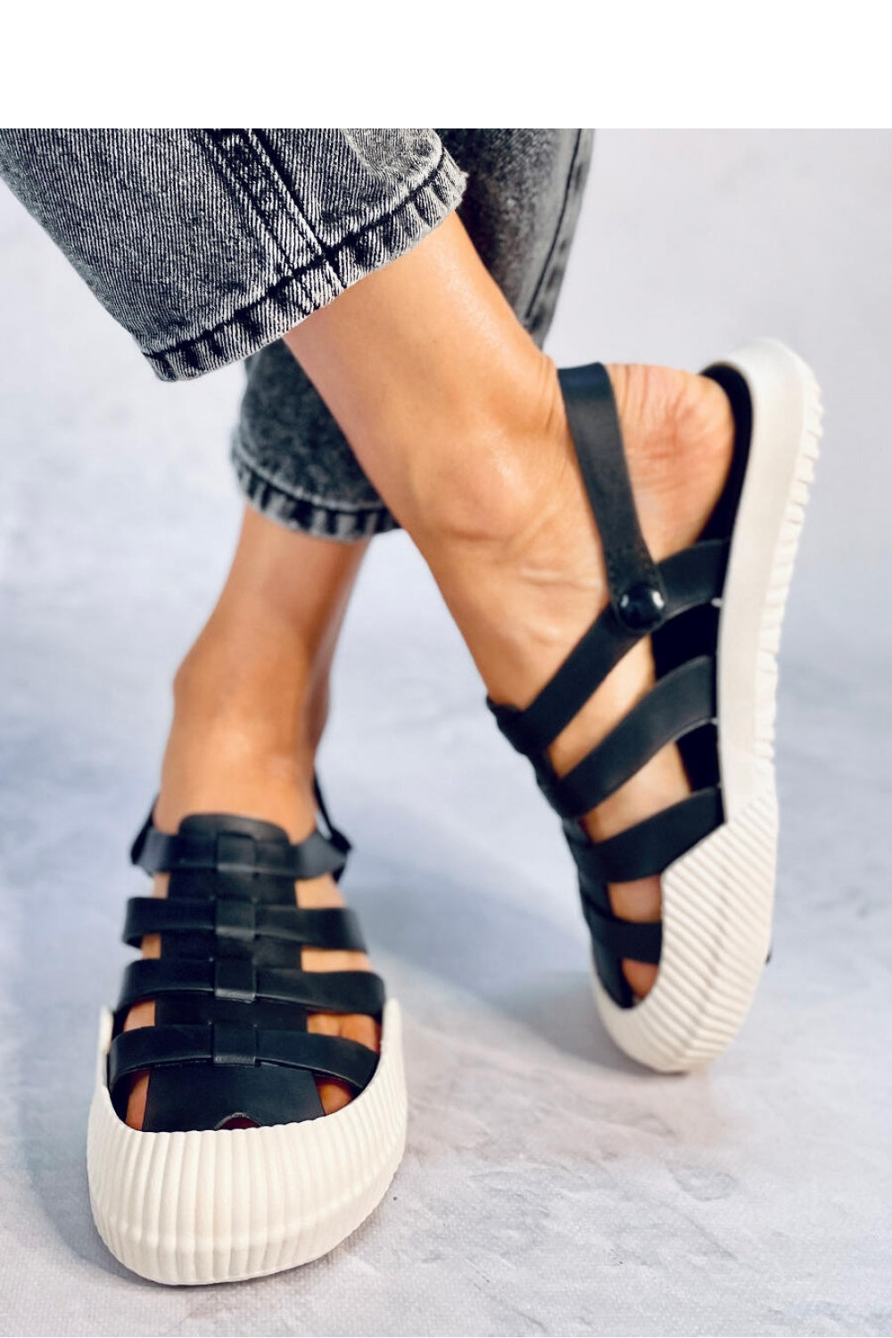 Sandales model 180733 Inello-3