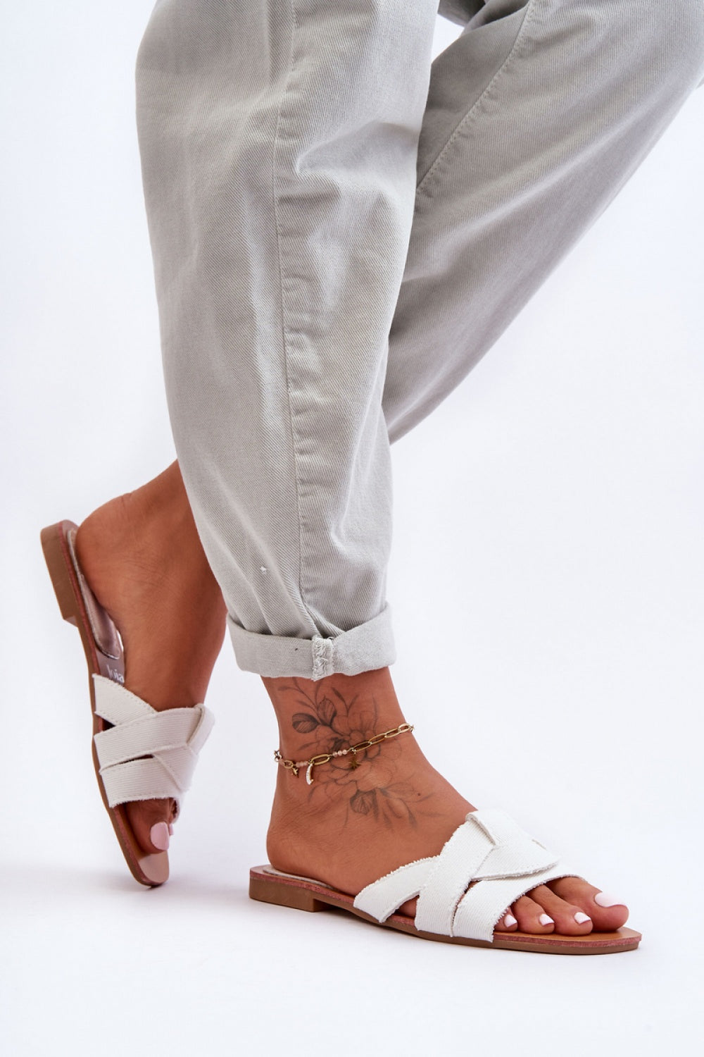 Clacquettes model 183490 Step in style-1