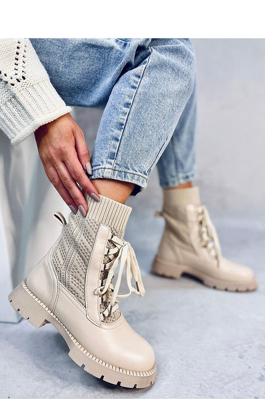 Bottes model 187375 Inello