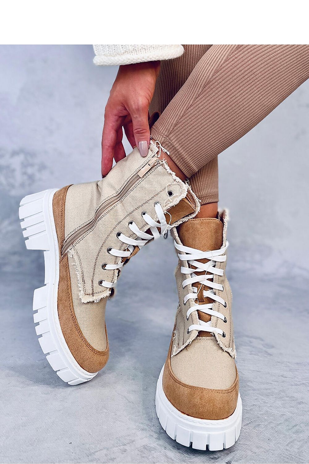 Bottes model 187401 Inello