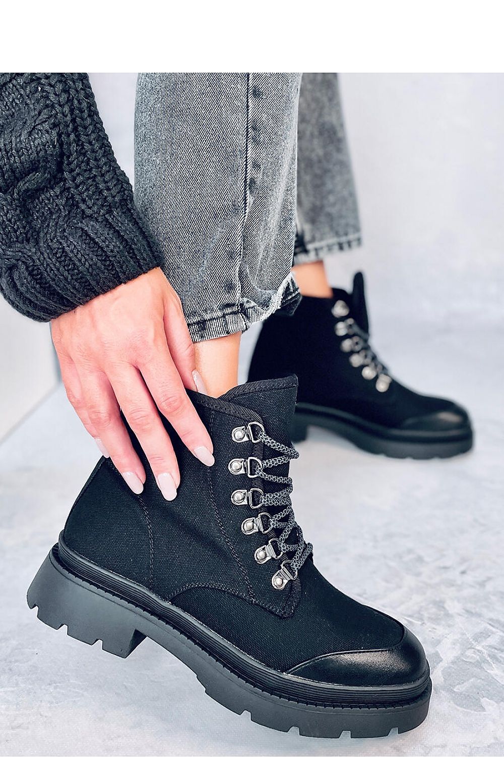 Chaussure de marche model 187407 Inello