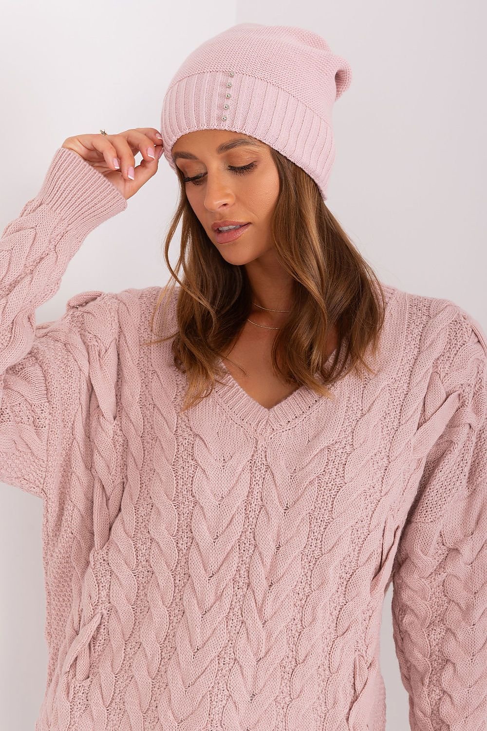 Bonnet model 187437 Rue Paris