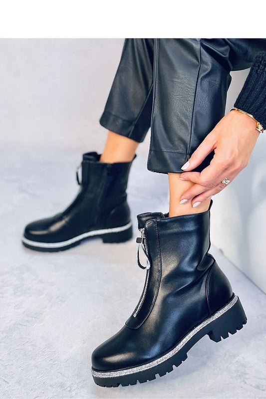 Bottes model 188177 Inello