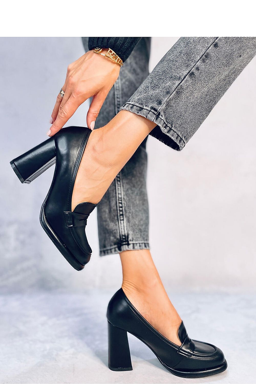 Wide heel pumps model 188612 Inello