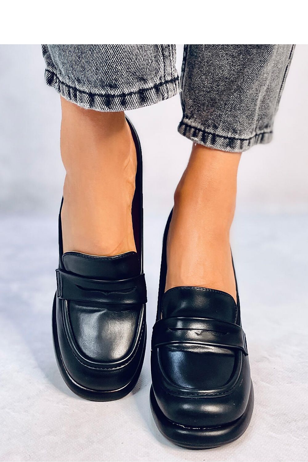 Wide heel pumps model 188612 Inello