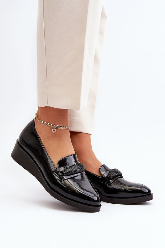 Step in style low-top shoes