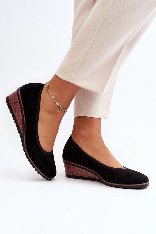 Step in style low-top shoes