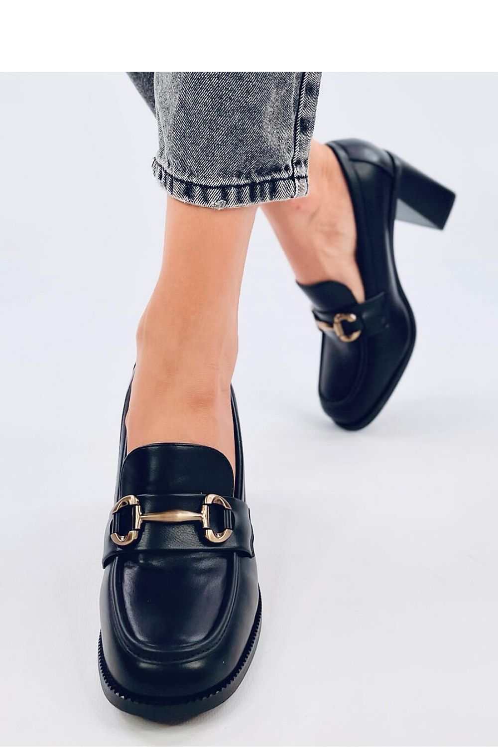 Escarpins talon large model 192178 Inello