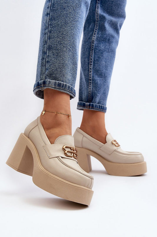 Step in style low heel shoes