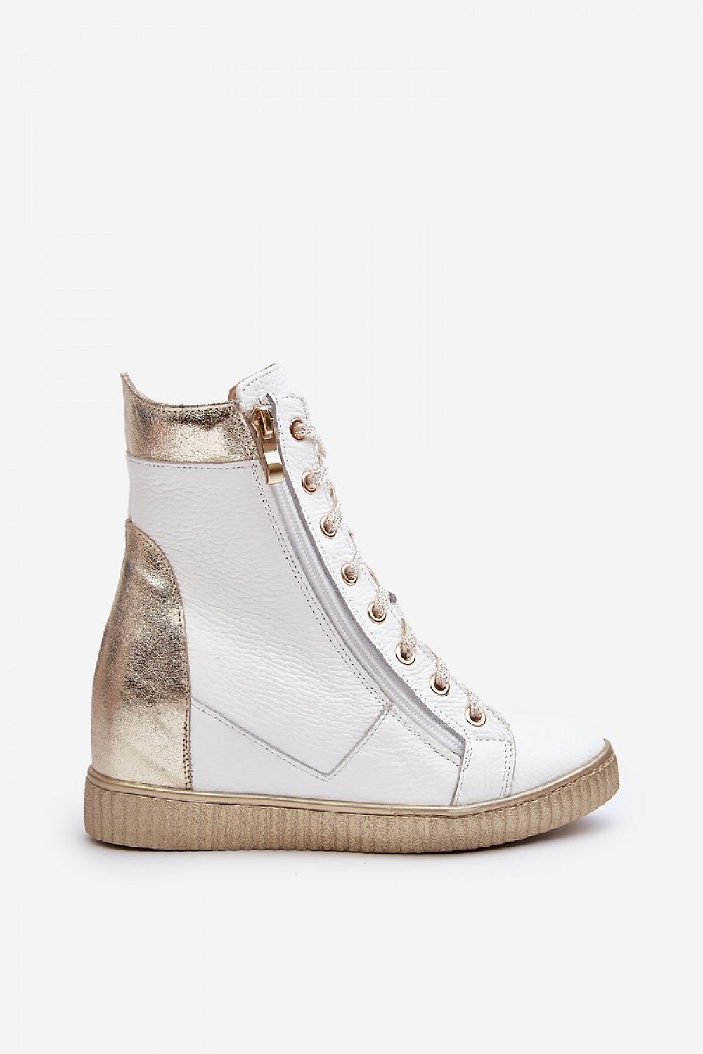 Step in style buskin sneakers