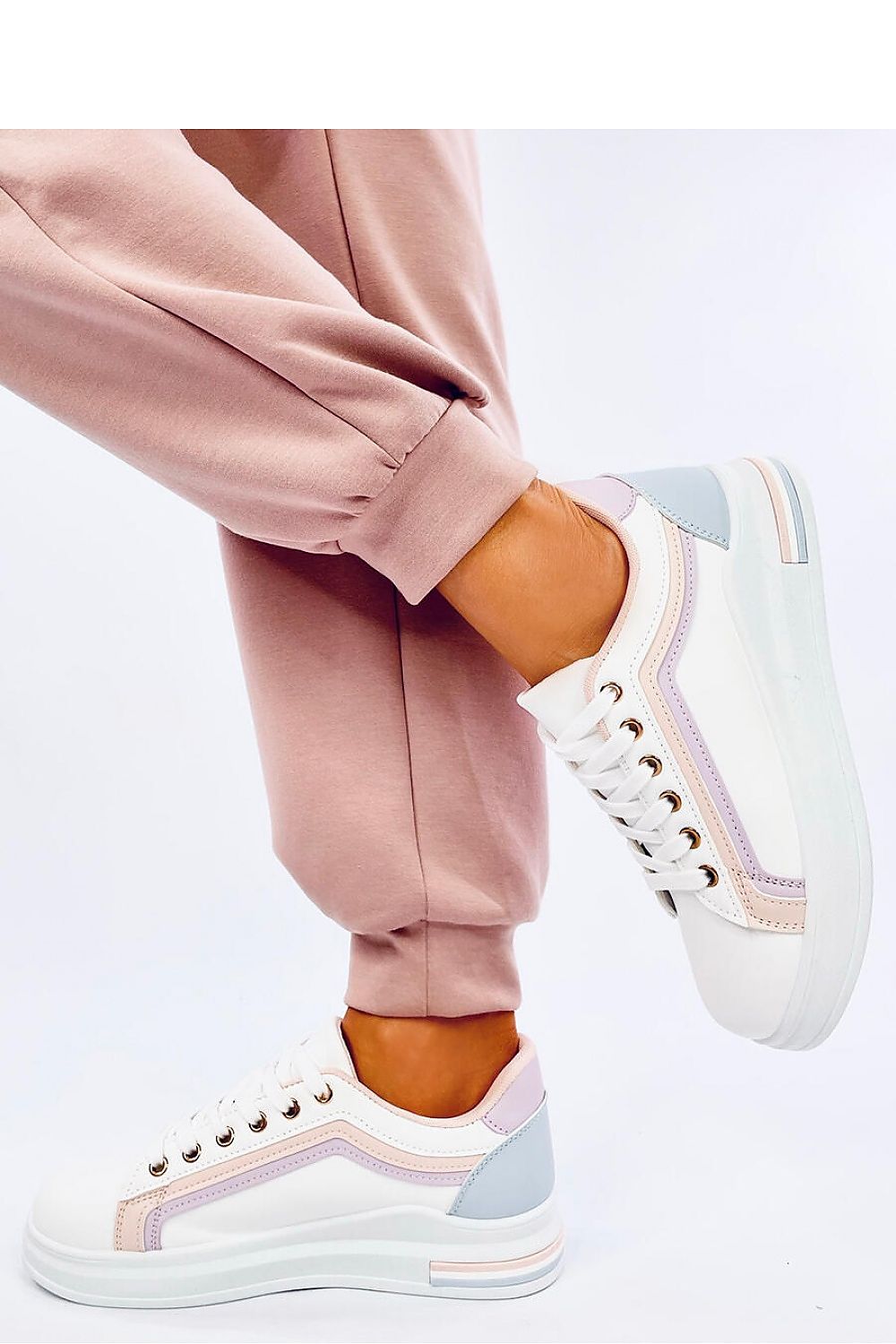 Chaussures de sport model 192578 Inello