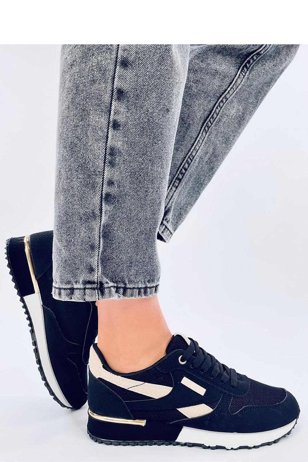 Chaussures de sport model 192581 Inello