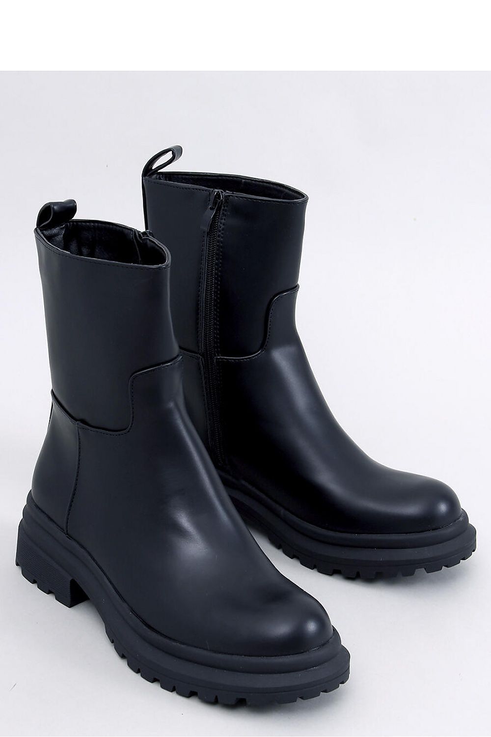 Bottes model 192749 Inello