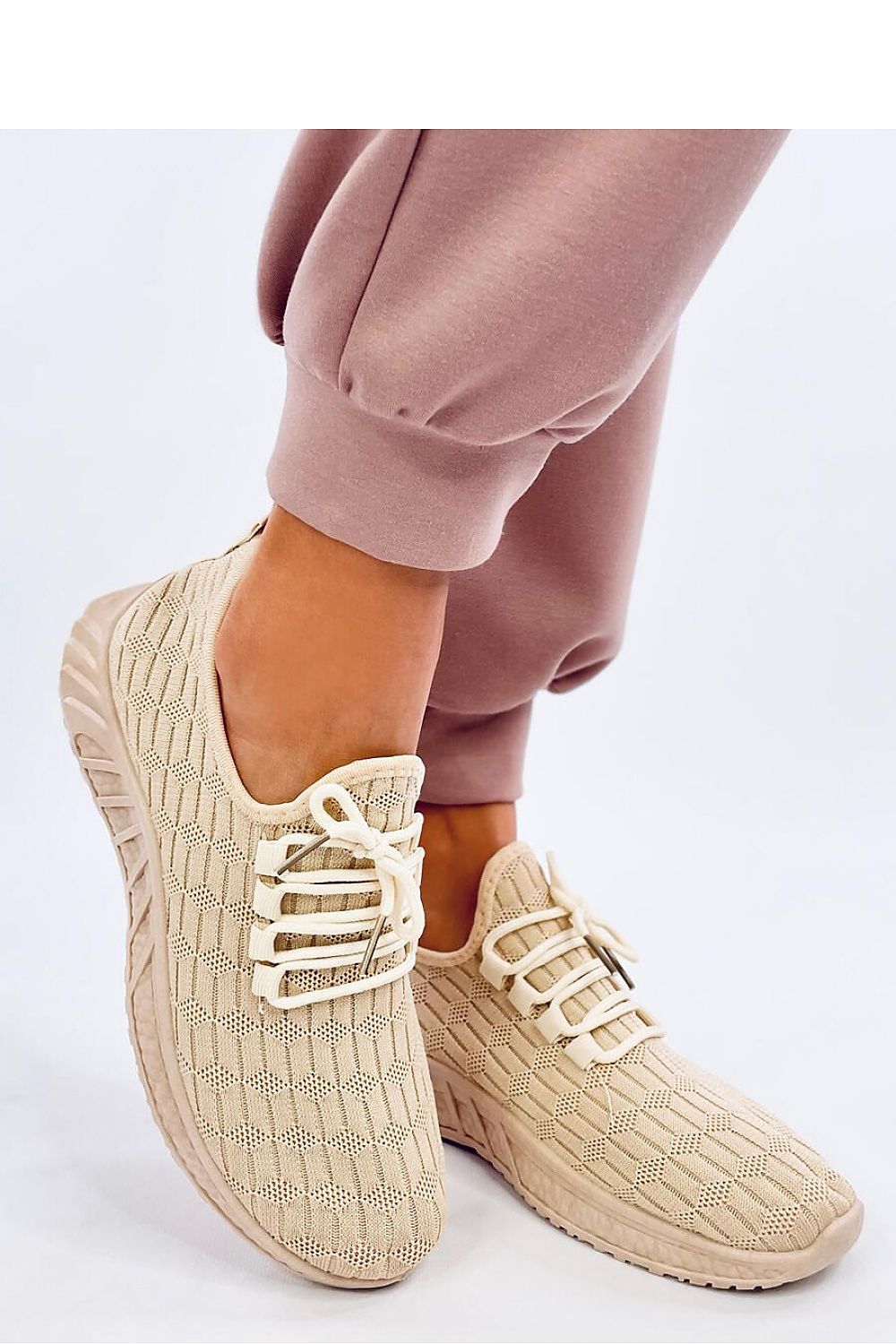 Inello sports shoes