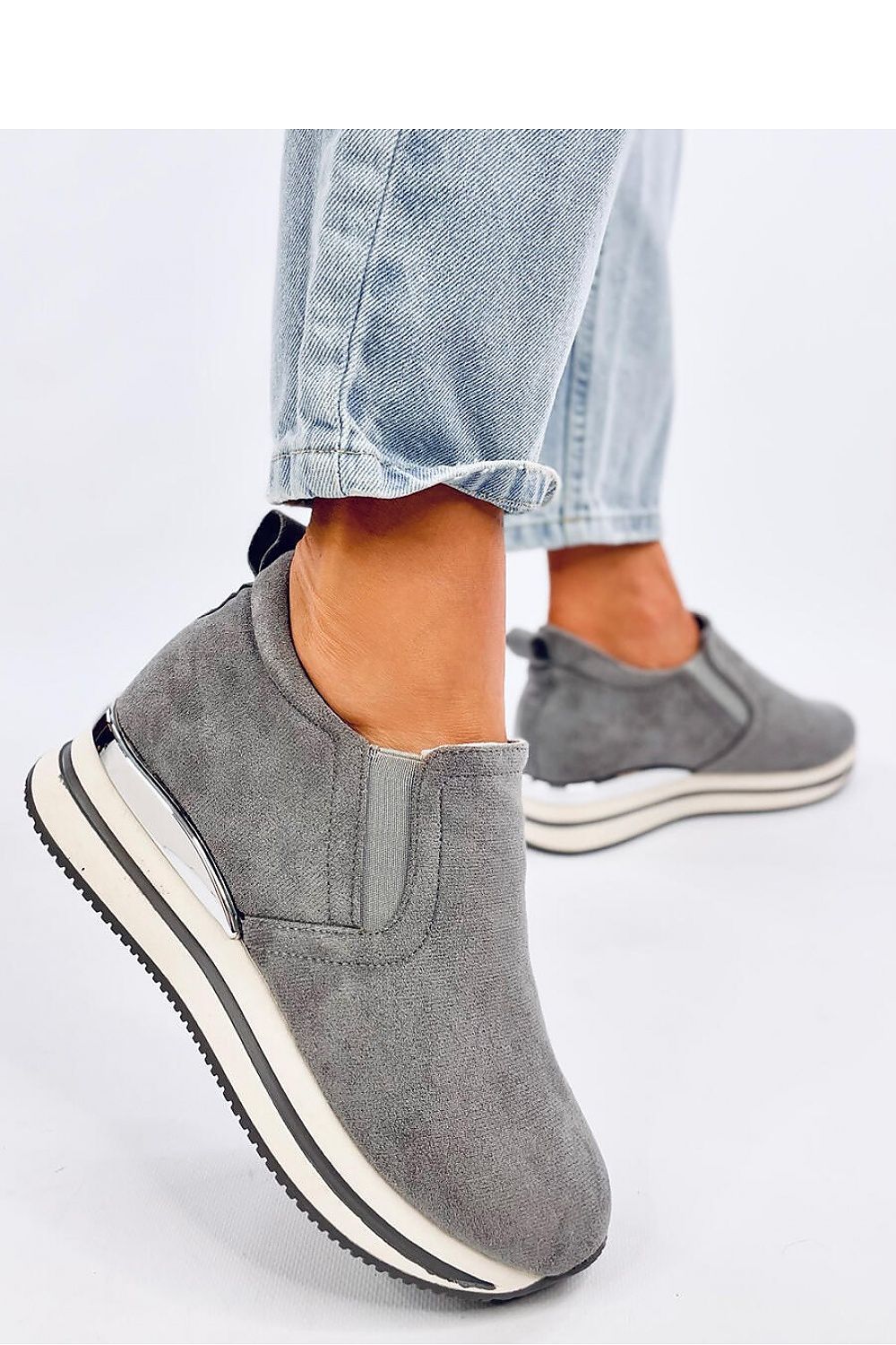 Chaussures basses &agrave; cothurnes Inello