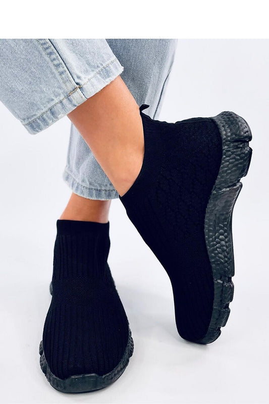 Inello sports shoes