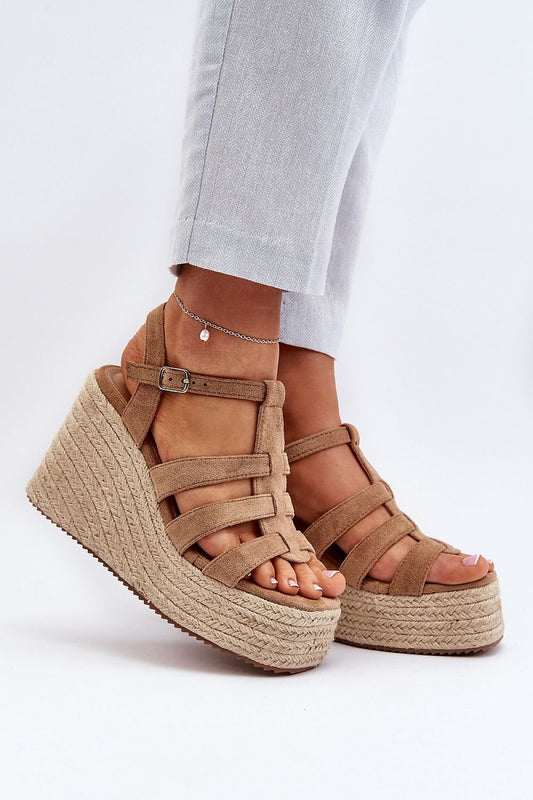 Cothurnes Step in style