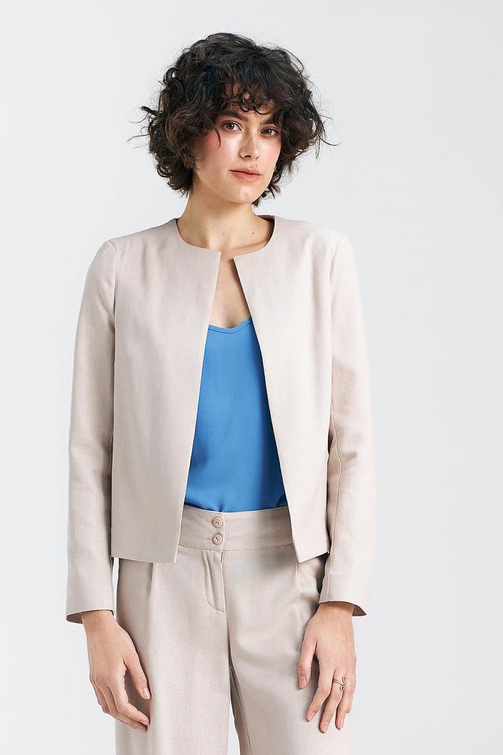 Blazer femme model 195462 Nife