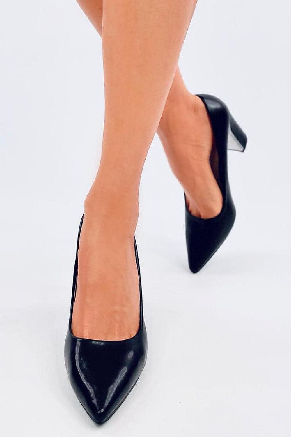 Escarpins talon large model 195635 Inello
