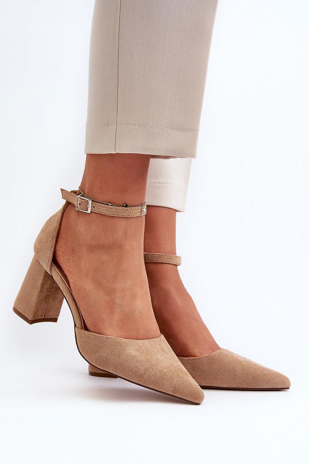 Escarpins talon large model 195734 Step in style