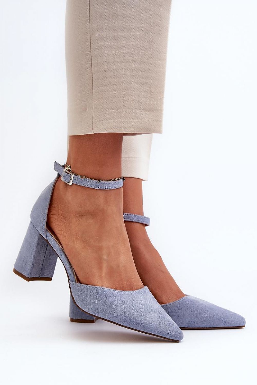 Escarpins talon large model 195734 Step in style