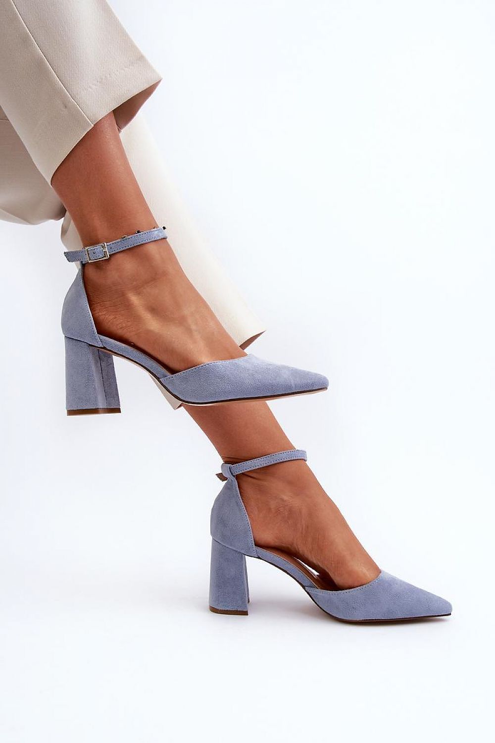 Escarpins talon large model 195734 Step in style