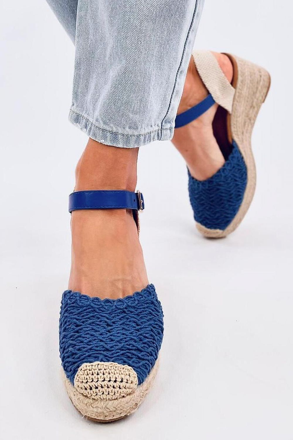 Cothurnes model 196044 Inello