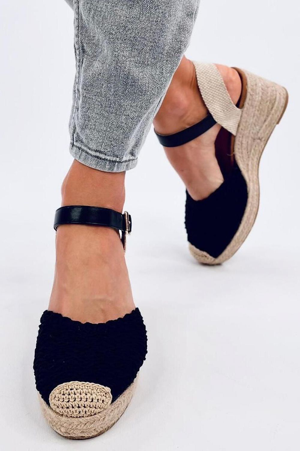 Cothurnes model 196045 Inello