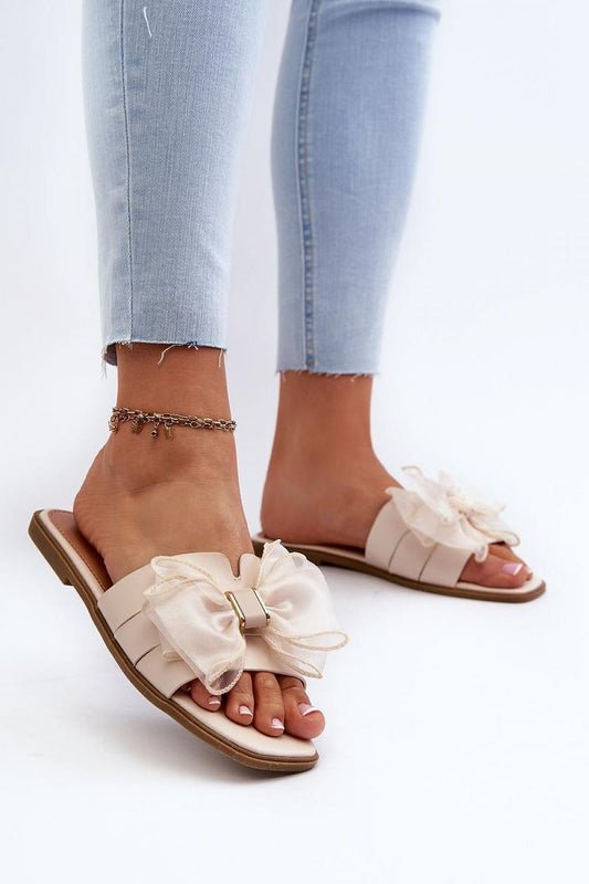 Clacquettes model 196348 Step in style
