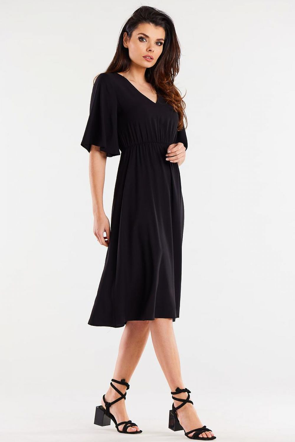 Robe de jour model 196607 awama