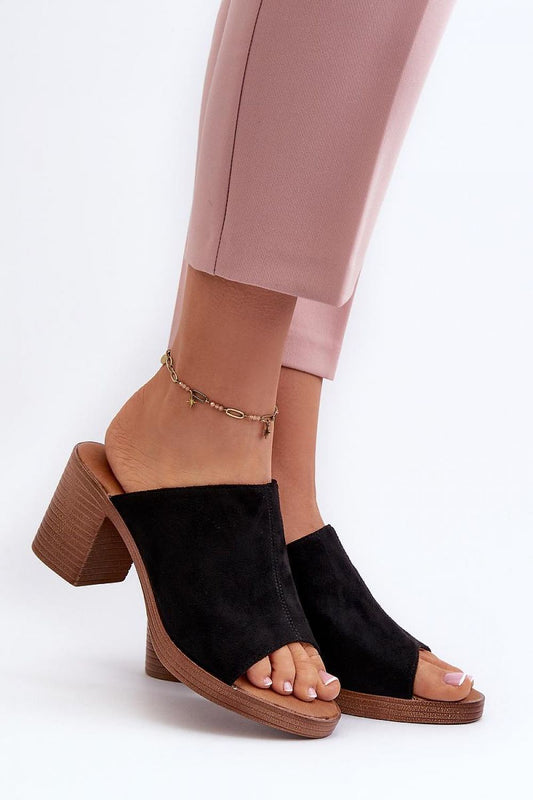 Clacquettes model 196661 Step in style