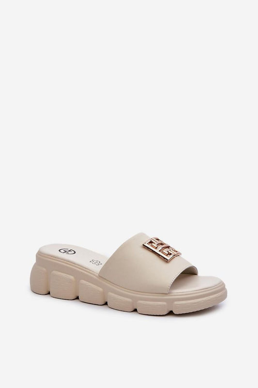 Clacquettes model 196945 Step in style