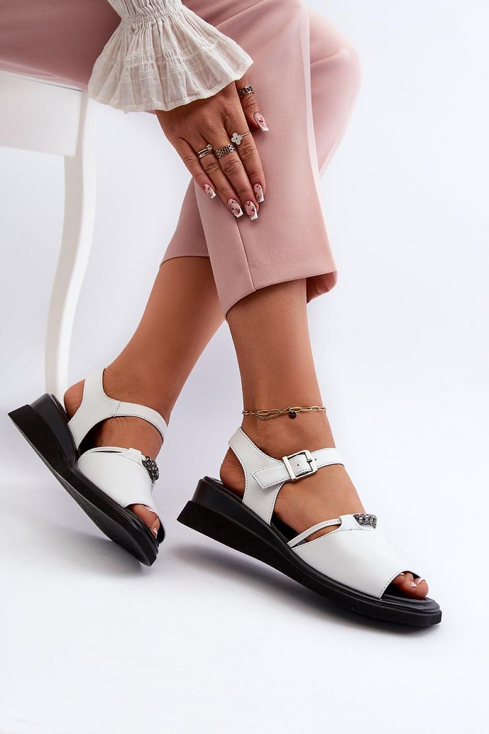 Buskins model 197102 Step in style