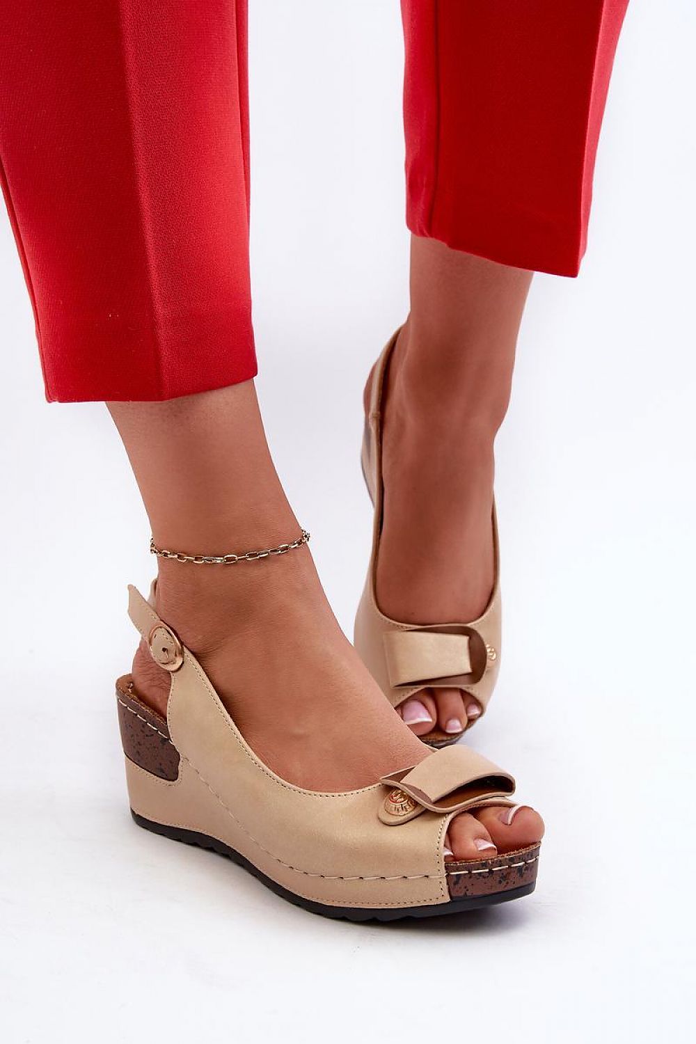 Cothurnes model 197716 Step in style