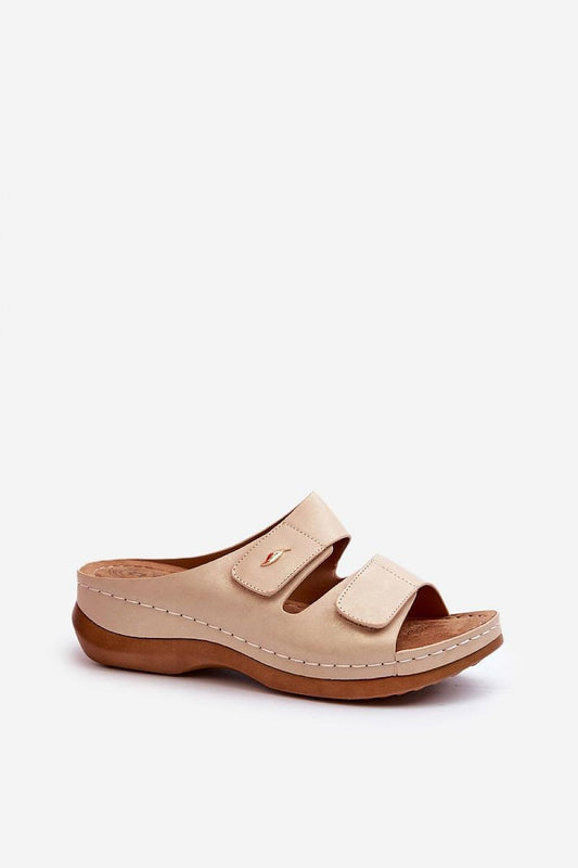 Clacquettes model 197249 Step in style