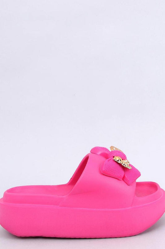 Clacquettes model 197285 Inello