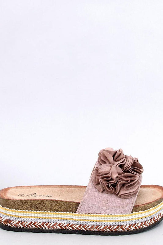 Clacquettes model 197363 Inello