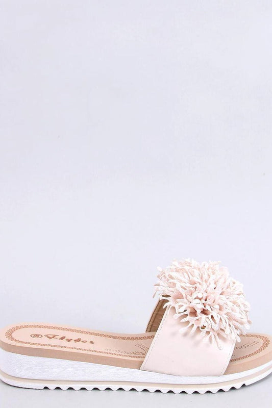 Slides model 197384 Inello
