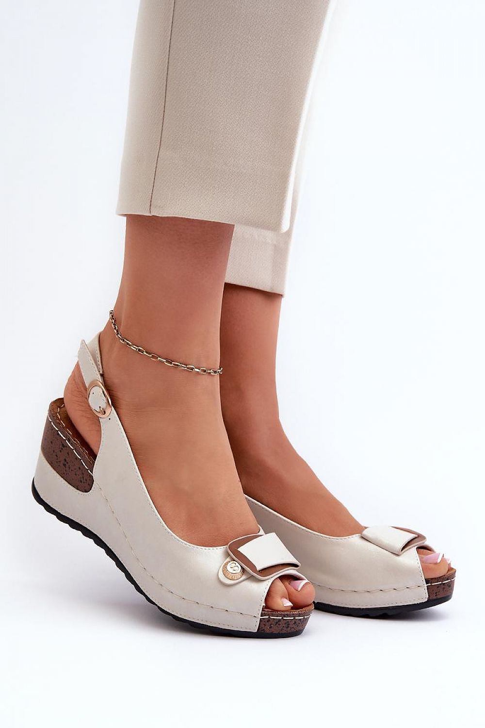 Cothurnes model 197716 Step in style