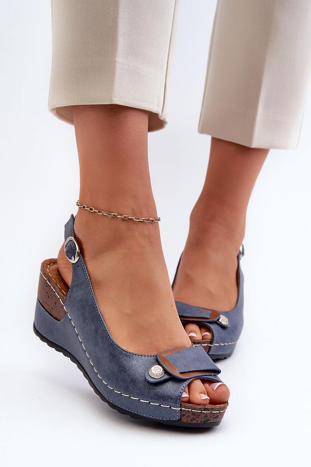 Cothurnes model 197716 Step in style