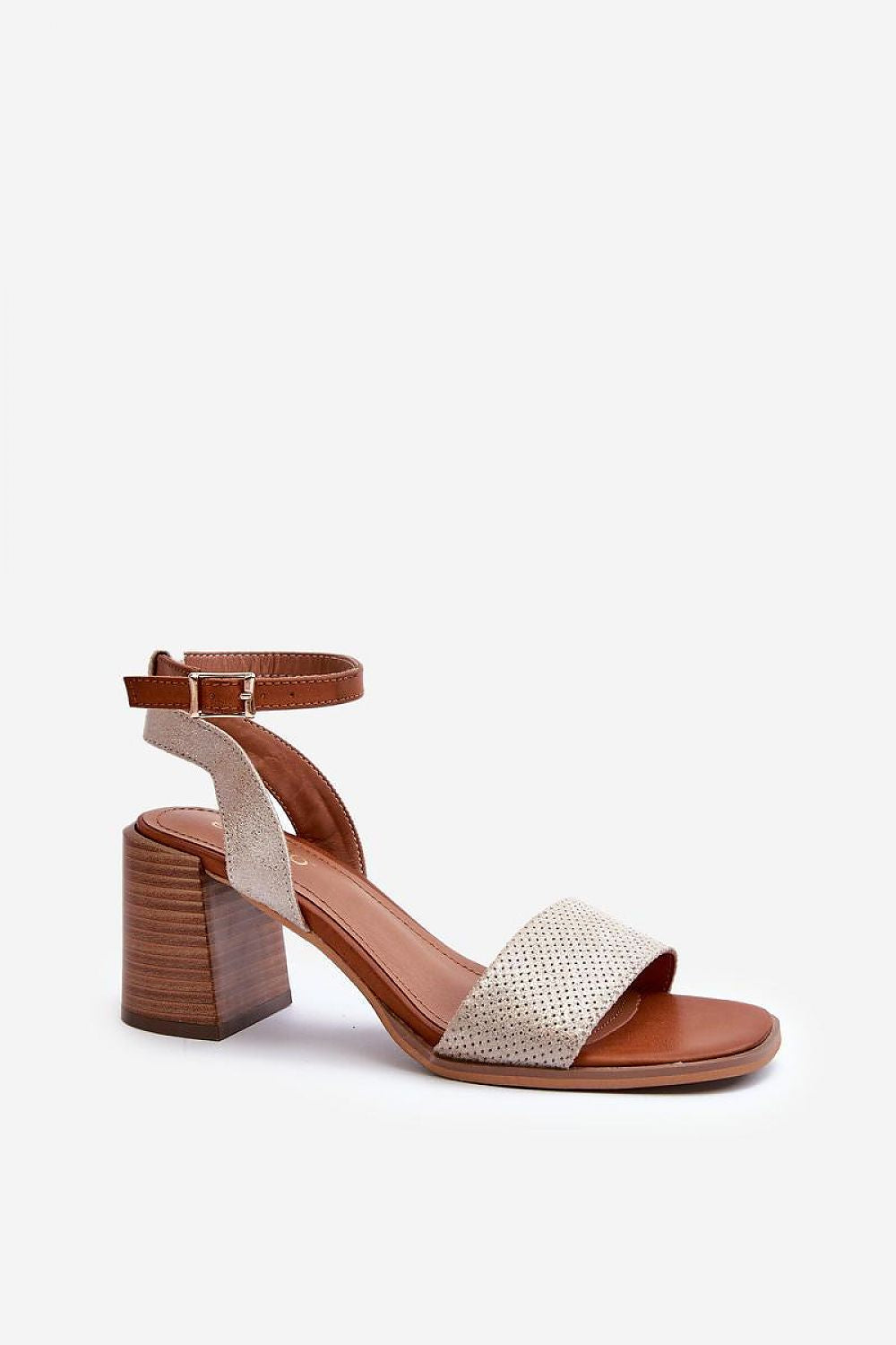 Heeled sandals model 197902 Step in style