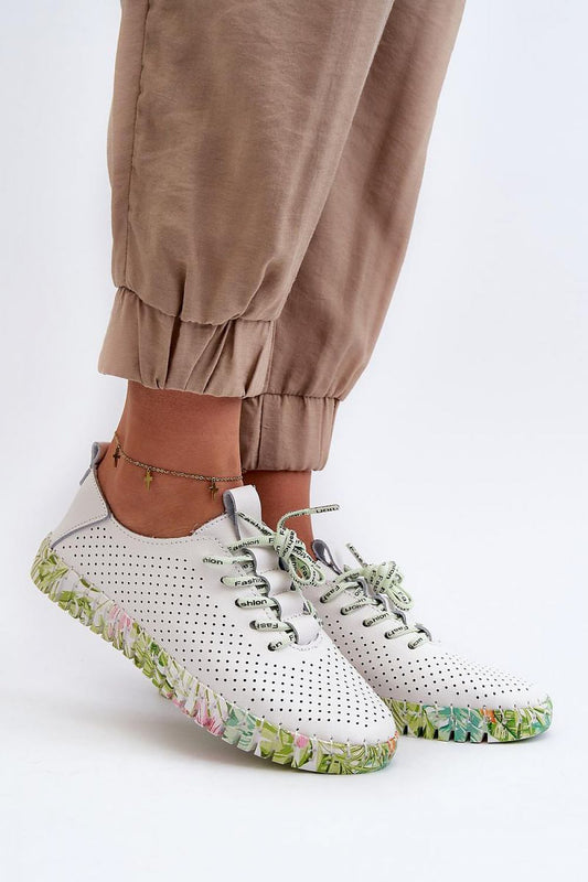Low shoes model 198007 Step in style