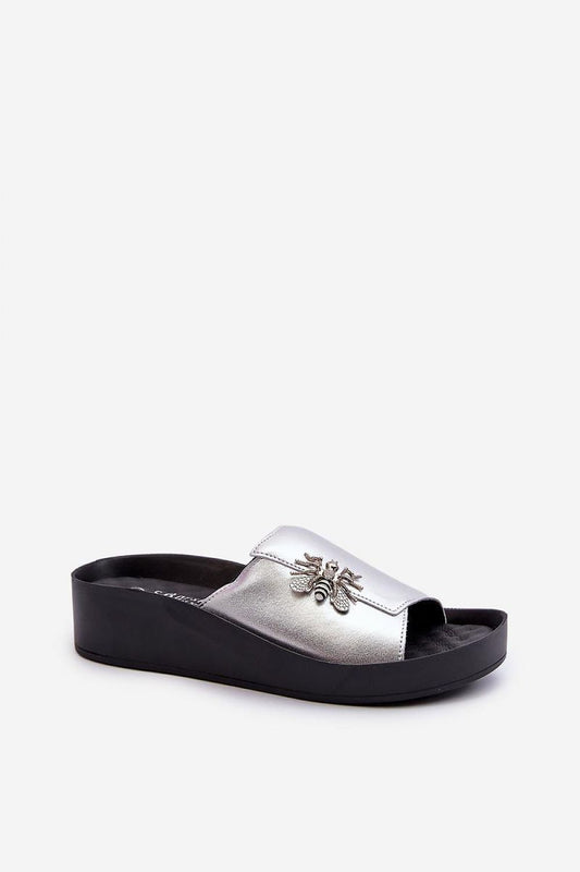 Clacquettes model 198621 Step in style