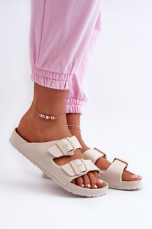 Clacquettes model 198278 Step in style