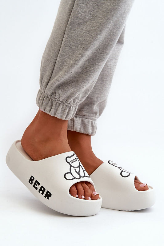 Clacquettes model 198603 Step in style